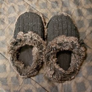 Comfy fuzzy sparkly black slide slippers